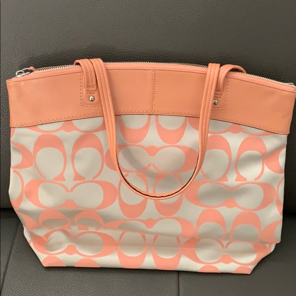 Handbag - Picture 6 of 6